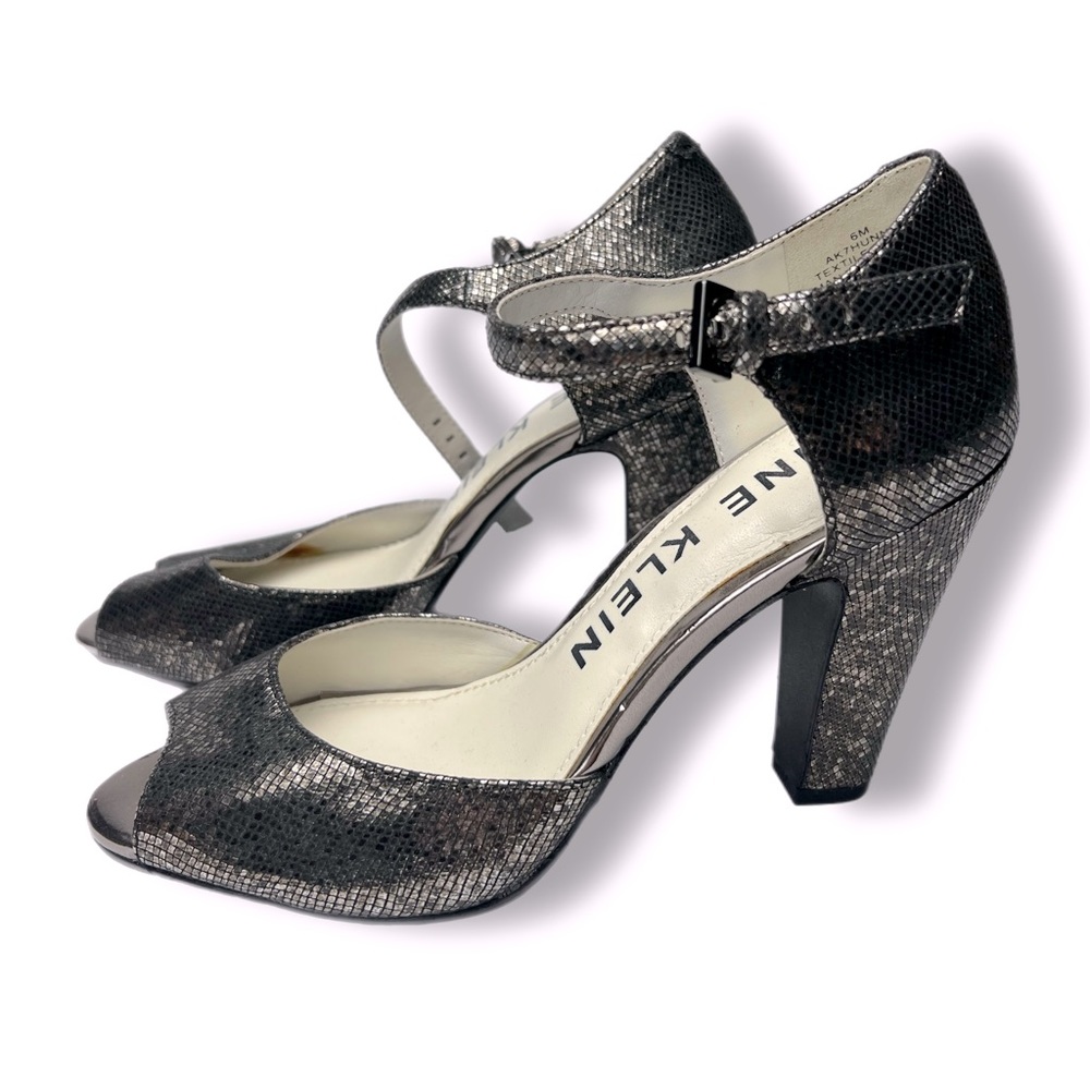 Women’s Platform Sandal Heels Anne Klein Snake Print Size 6